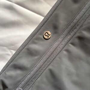 lululemon athletica Baby Bag in Gray